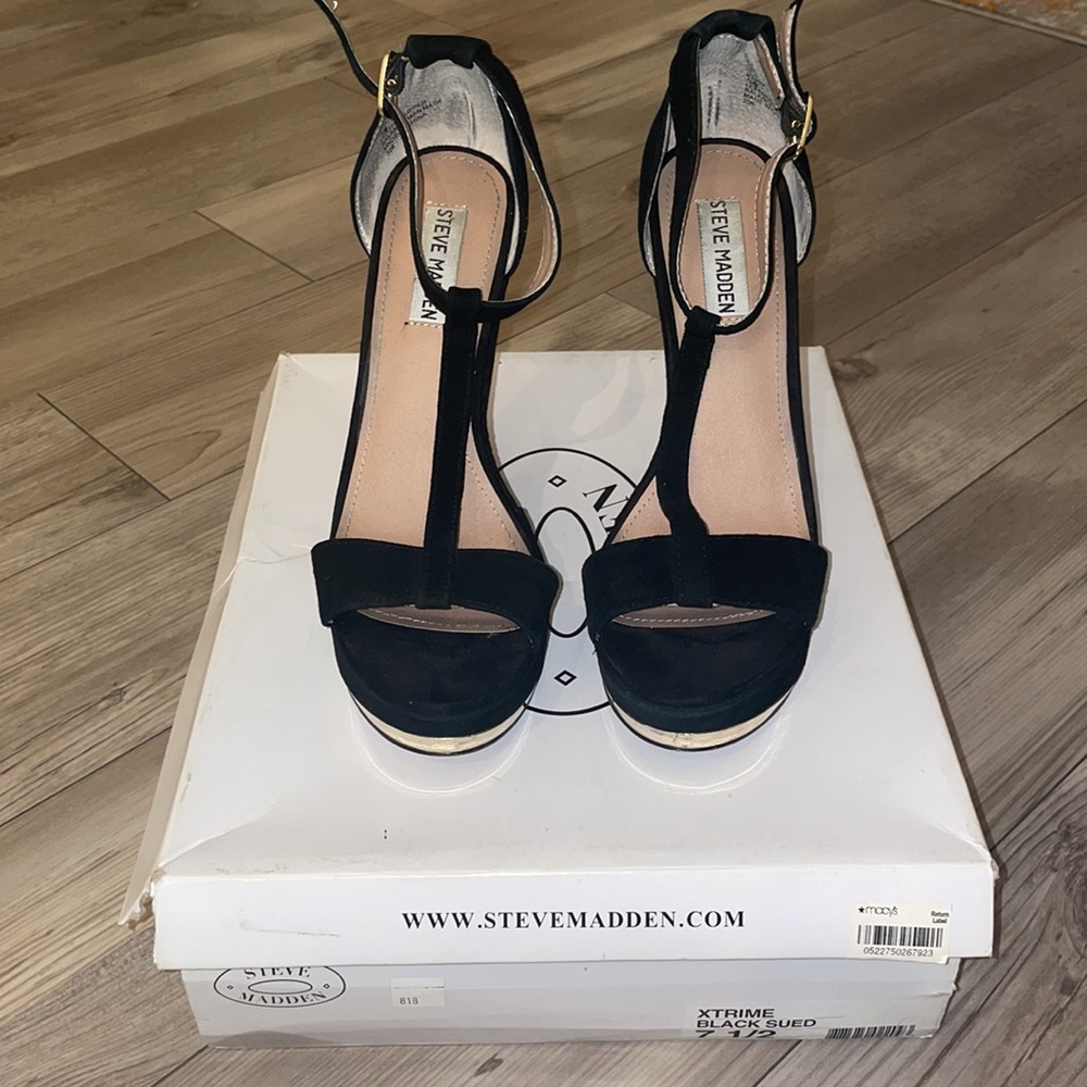 Womens Steve Madden Xtrime Black suede sandal